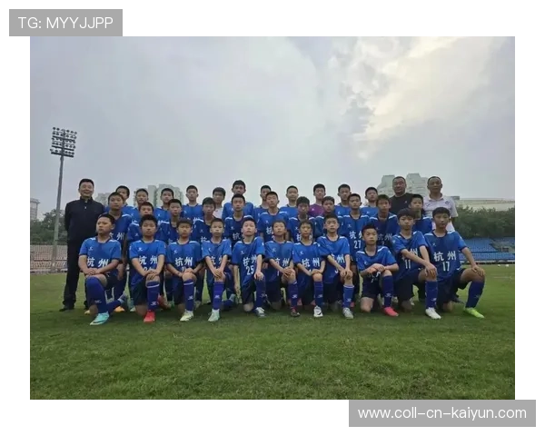 球队如何完善青训成果的商业转化路径，青训足球队